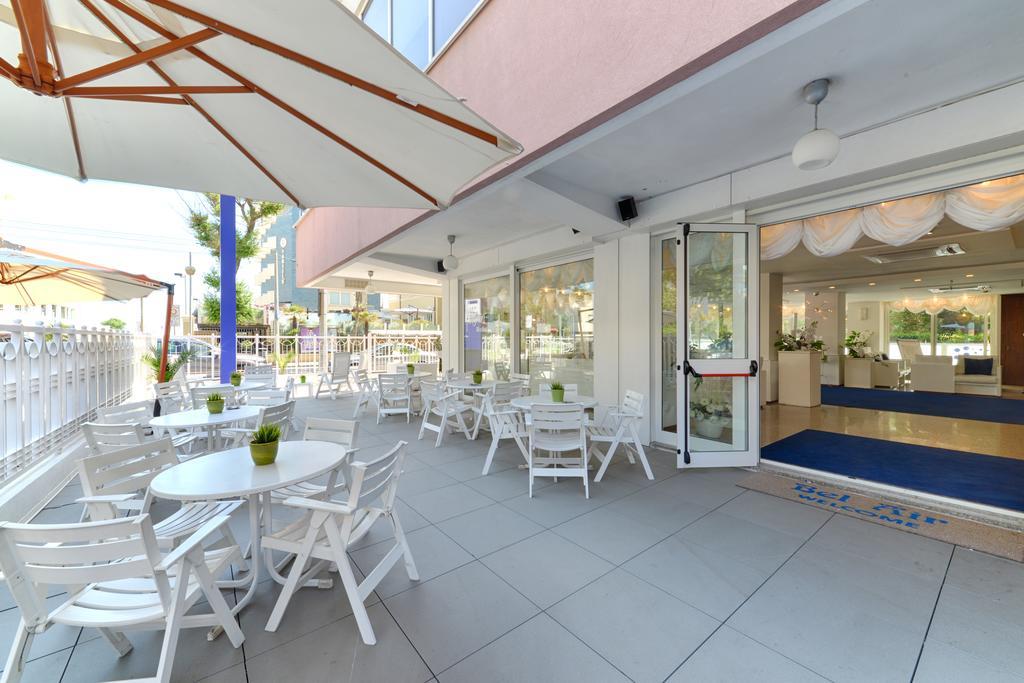 Hotel Bel Air Риччоне Экстерьер фото